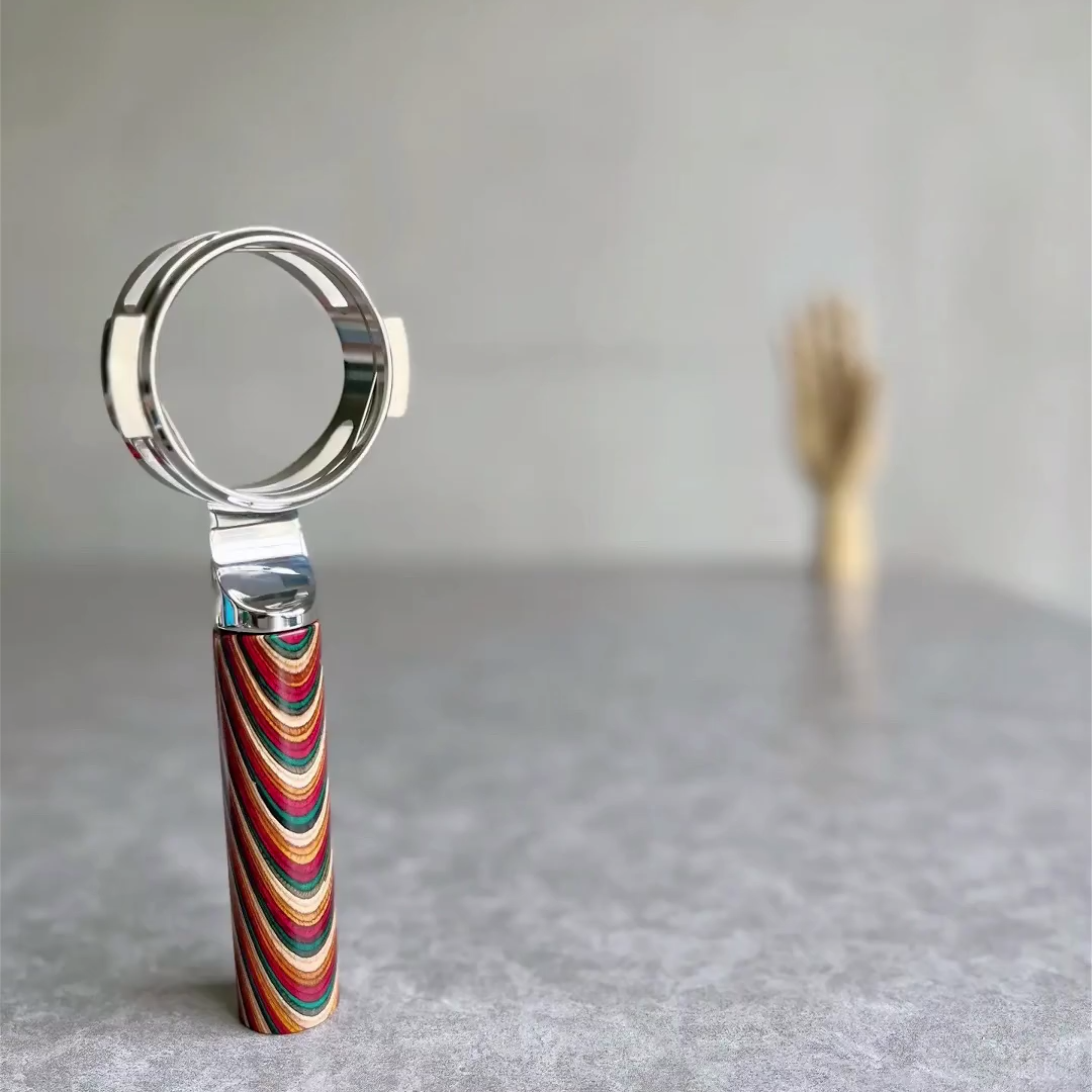 Chromatic Stripe Artisan Bottomless Portafilter espresso extraction scene