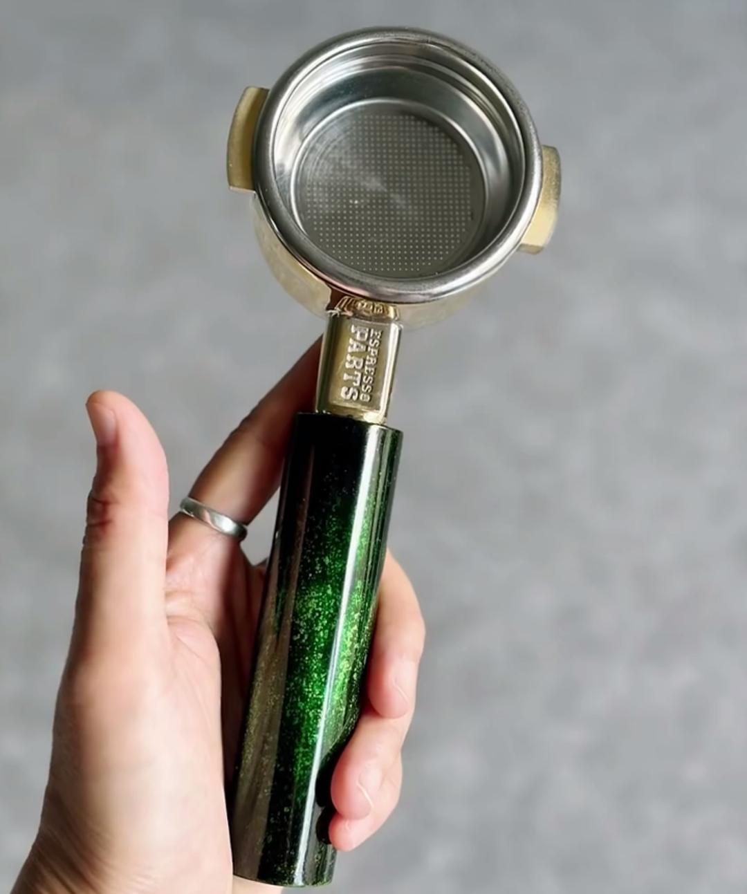 Sable Gleam Artisan Bottomless Portafilter | La Marzocco 58mm image 4