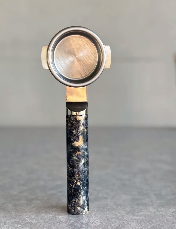 Nebula Veneer Artisan Bottomless Portafilter espresso extraction scene