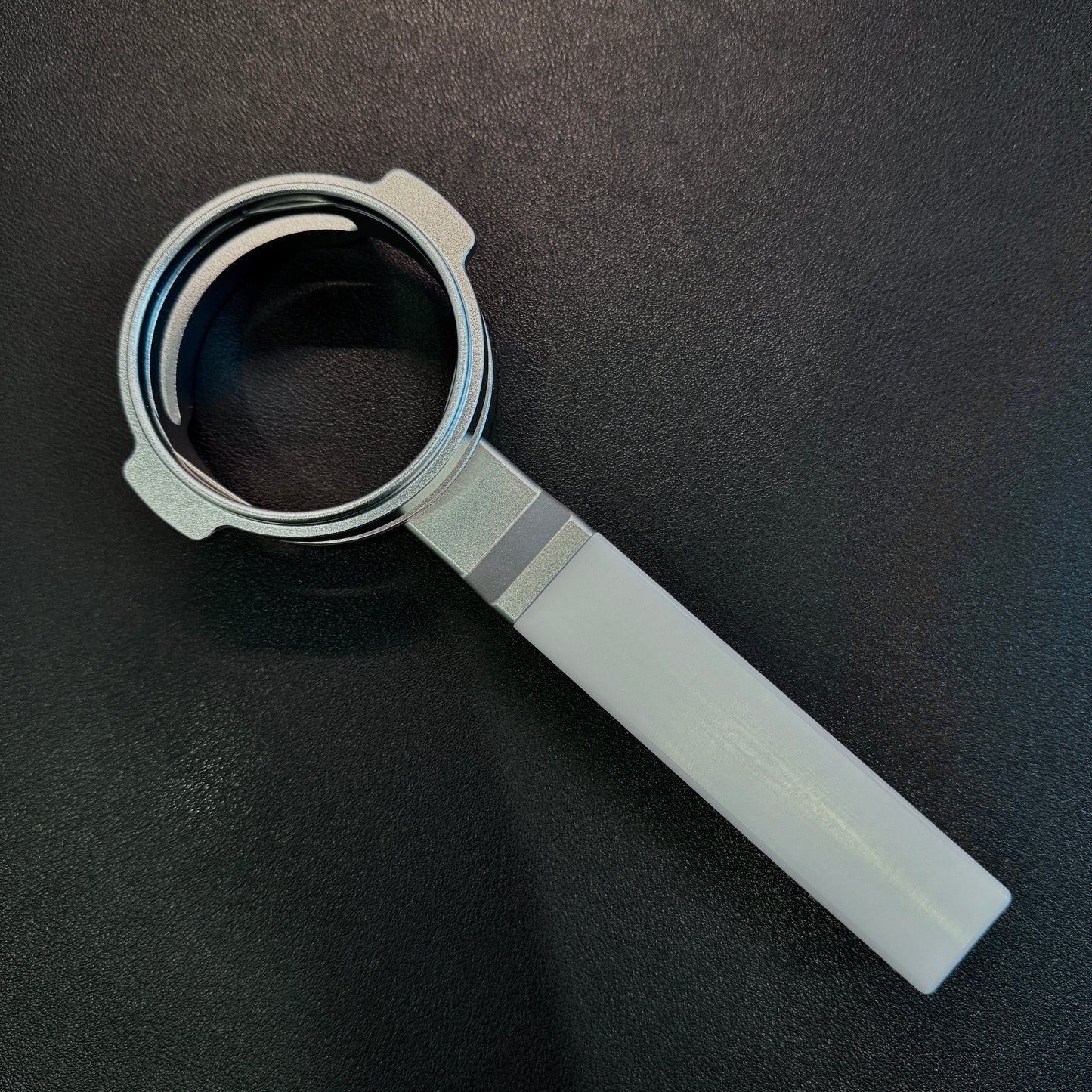 Aluminum Alloy / POM Flat-Lay bottomless portafilter | La Marzocco 58mm