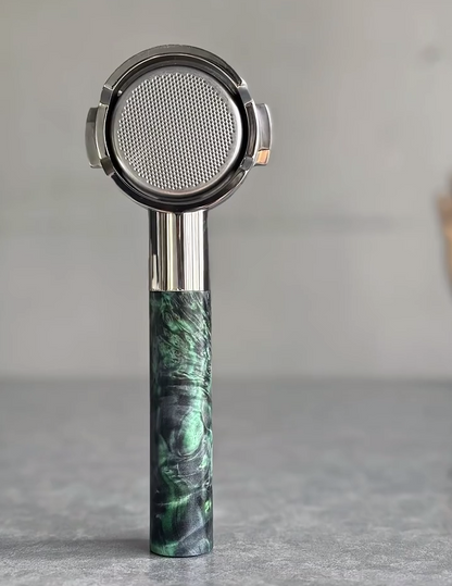 Emerald Nebula Artisan Bottomless Portafilter espresso extraction scene