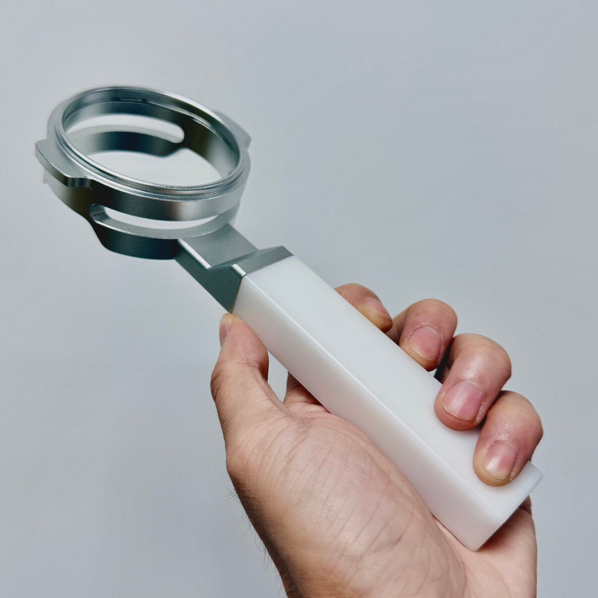 Aluminum Alloy / POM Flat-Lay bottomless portafilter | La Marzocco 58mm