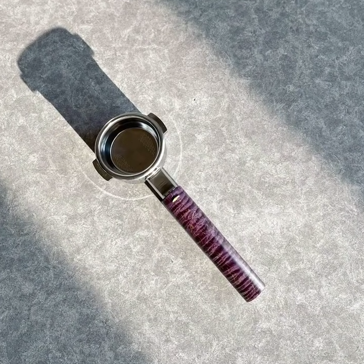 Amethyst Web Artisan Bottomless Portafilter paired with compatible espresso machine espresso machine setup