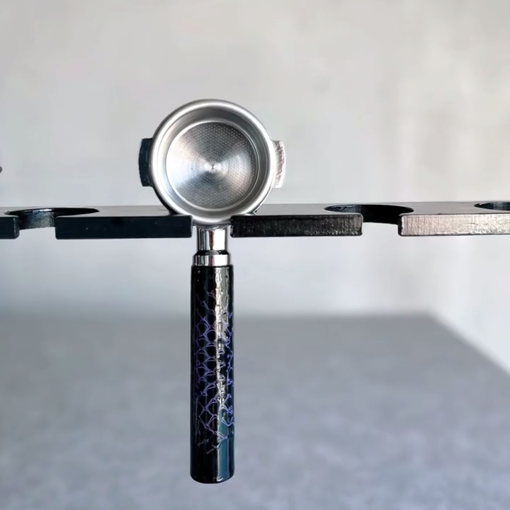 Midnight Prism Artisan Bottomless Portafilter espresso extraction scene